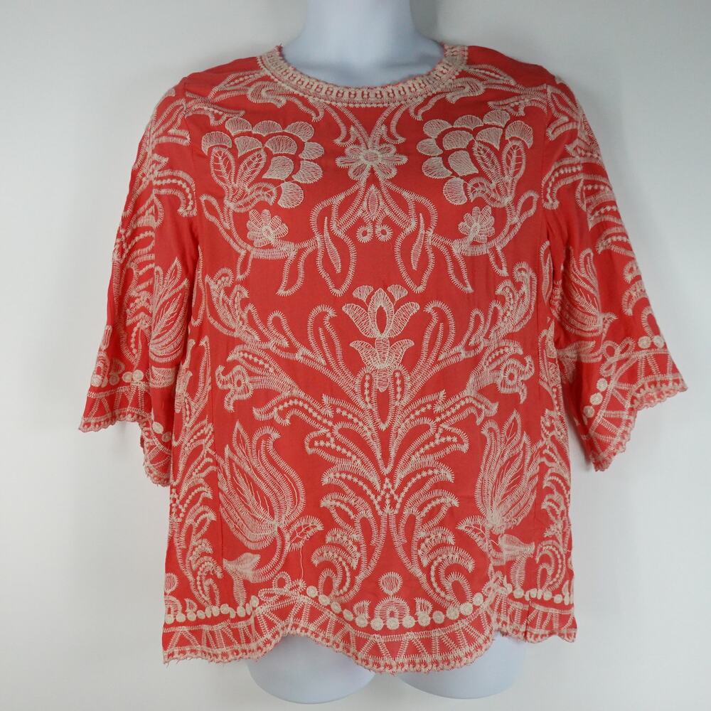 Solitaire Women's Top L Coral Pink Floral Embroidered 3/4 Sleeve Boho Scalloped